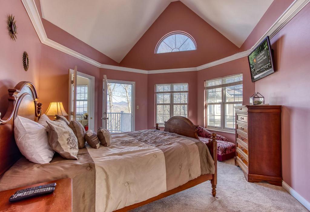 Ober Hideaway, Hot Tub, Wifi, 1089 Free Tickets Each Paid Day, Dollywood And More Gatlinburg Eksteriør billede